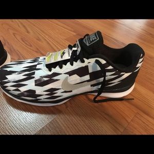 Nike In-Season Trainer 6 Print Black/Silver